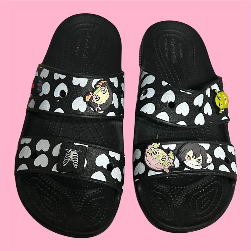 Classic Crocs Heart Print Sandal with Jibitz!